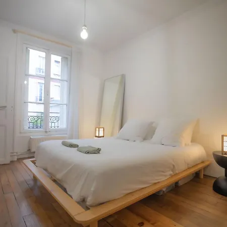 Appartamento Lovely Spacious Cocoon In Parigi